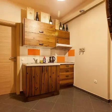 Beer & Wine Cellar