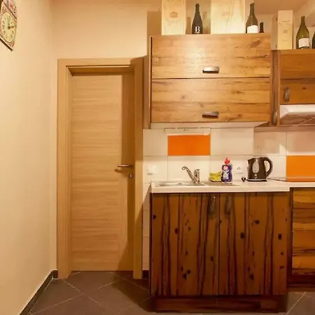 Beer & Wine Cellar Апартаменты